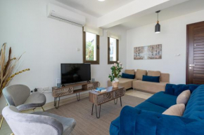 Sea La Vie 3-BR Villa in Protaras
